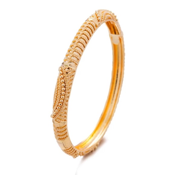 Women Fashion Dubai Gold Plated Bracelet - Picture 4 of 5